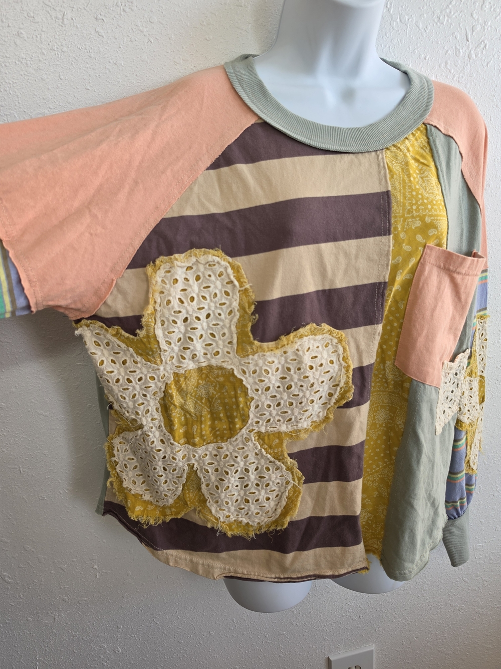 Everyday Chic Patchwork Floral Eyelet Mixed Media Boho Top Small - Picture 7 of 11